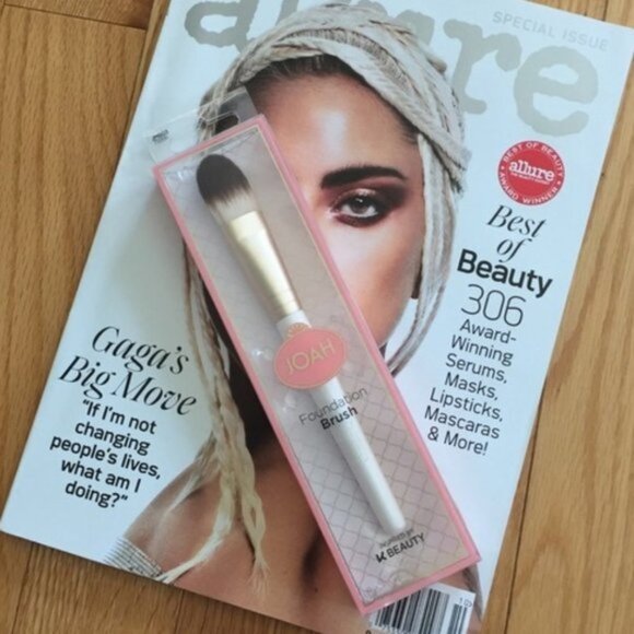 ❤️‍🩹JOAH Foundation Brush - Picture 1 of 4